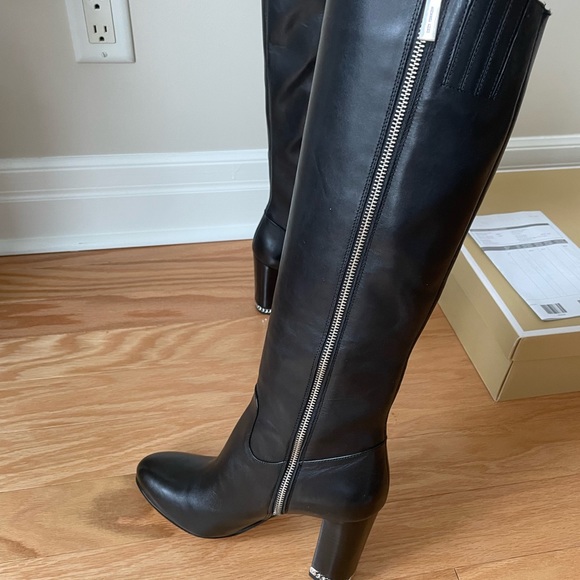 High Knee Leather Boots 9.5 - for skinny legs - Picture 14 of 15